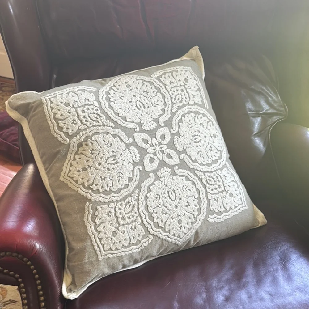 DOMAIN Taupe Ivory Linen Blend Medallion Embroidered Feather Pillow EUC $75